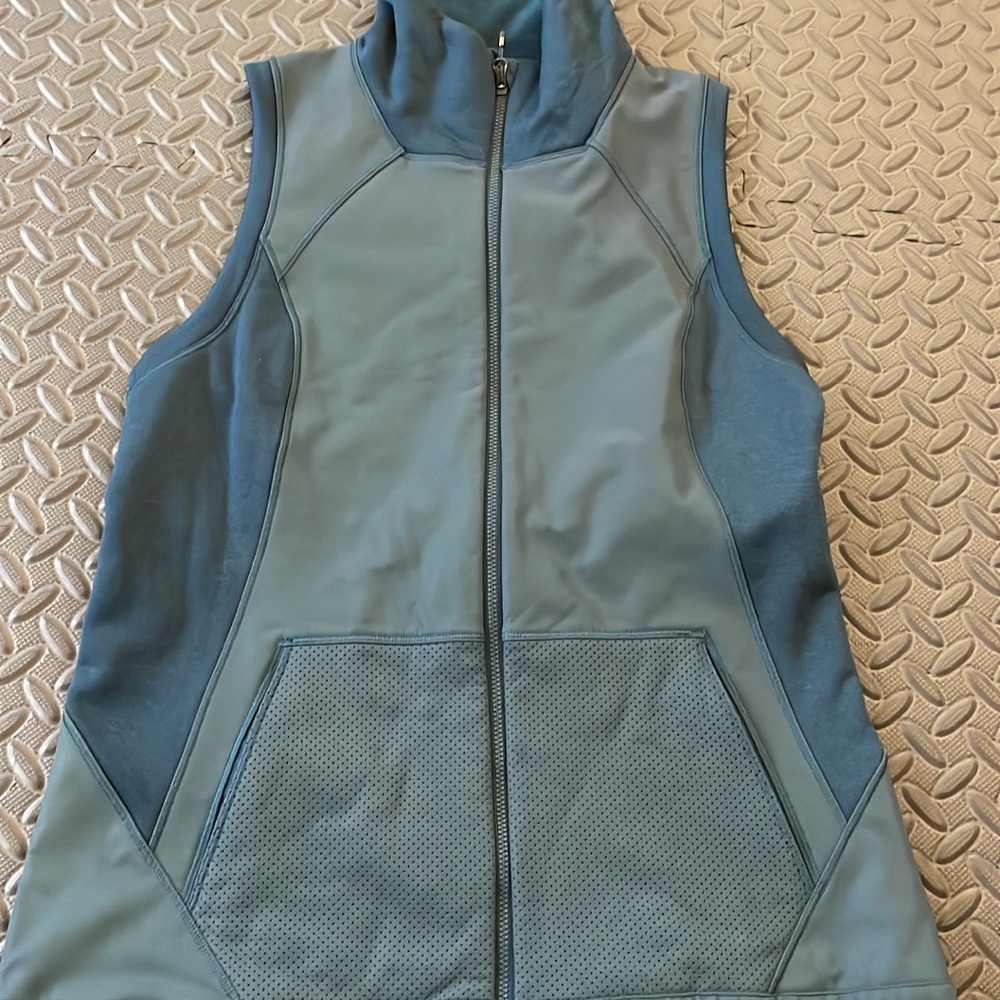 ❤️sold❤️Lululuemon vest 8